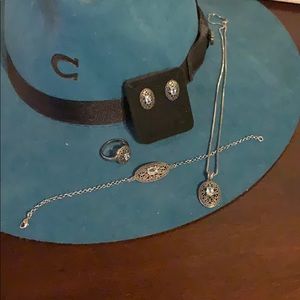 Vintage style aquamarine jewelry set